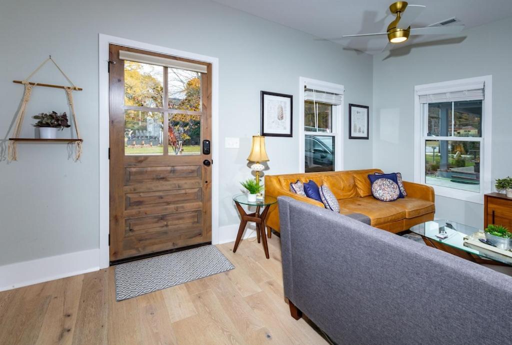 Heart Of Brevard Hideaway - Walk/Bike To Downtown! Exterior foto